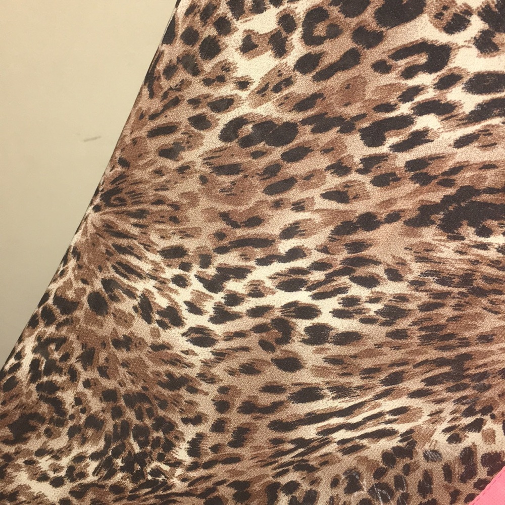 Sheer leopard top - Picture 3 of 5